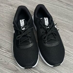 Under Armour Size 8.5 New without box